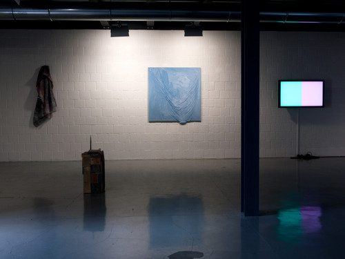 Saw City Destroyed Same, 2014, (au centre) 125 x 125 cm, laque sur Dibond - Agrandir l'image, .JPG 564Ko (fenêtre modale)