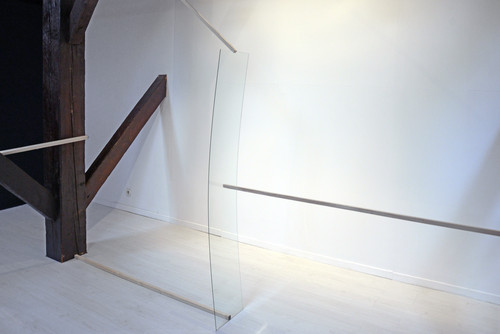 Gabriel Feracci, Sans titre 01, 2013, série Pression 2013, bois et verre, dimensions variables - Agrandir l'image, .JPG 17.8Mo (fenêtre modale)