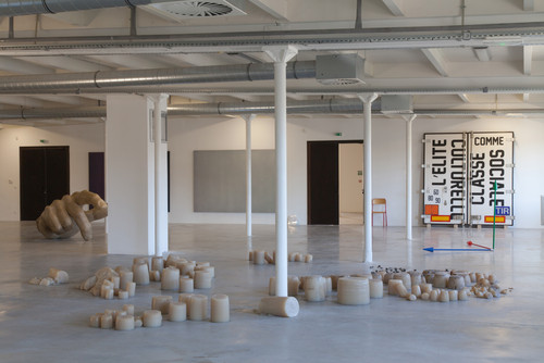 Vue d’exposition Prix des ateliers de la Ville de Marseille, 2015  - Agrandir l'image, .JPG 4.6Mo (fenêtre modale)